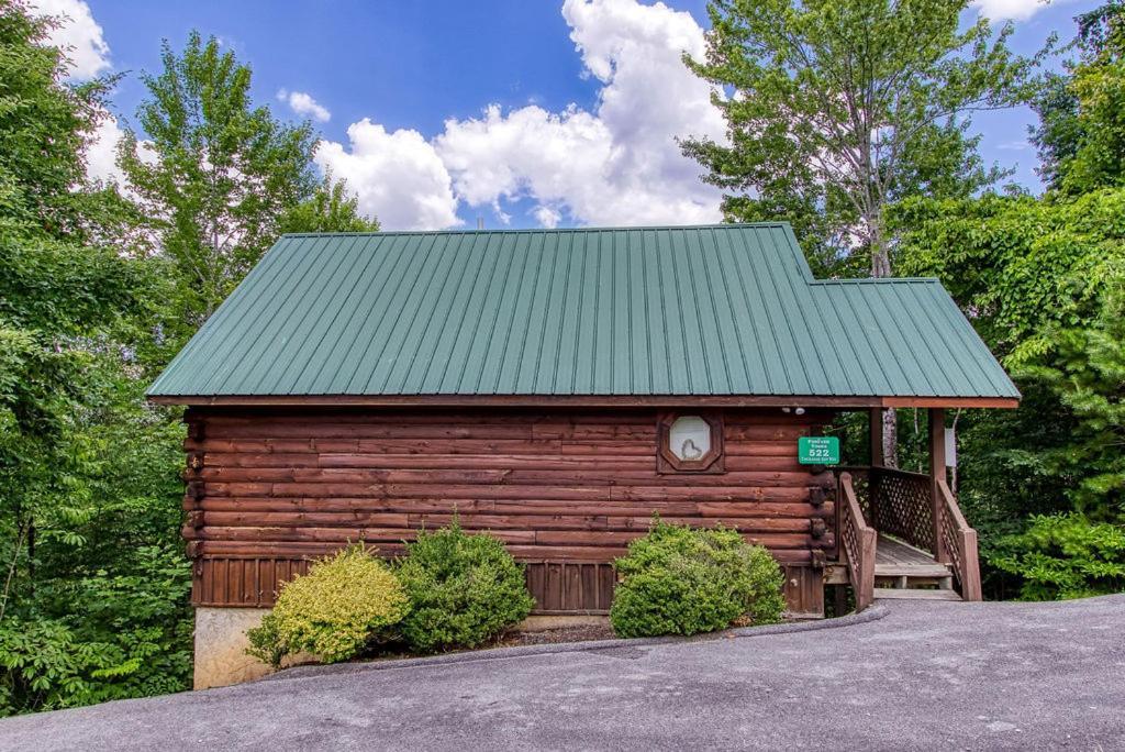 Forever Yours, Hot Tub, 1089 Of Free Attraction Tickets For Each Paid Day, Dollywood And More Pigeon Forge Exterior photo